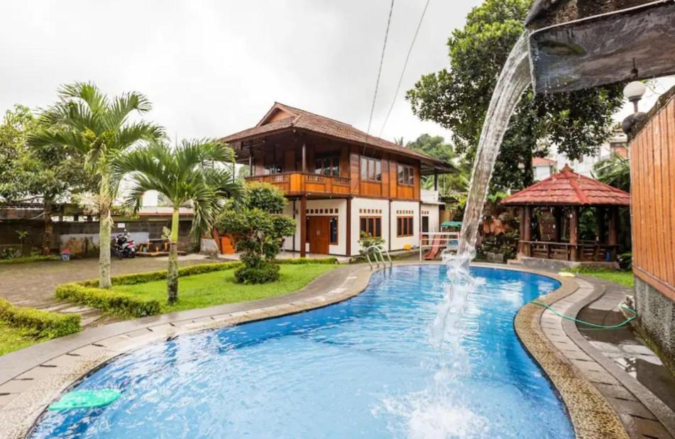Villa Anjung Balak Cisarua Eksteriør billede