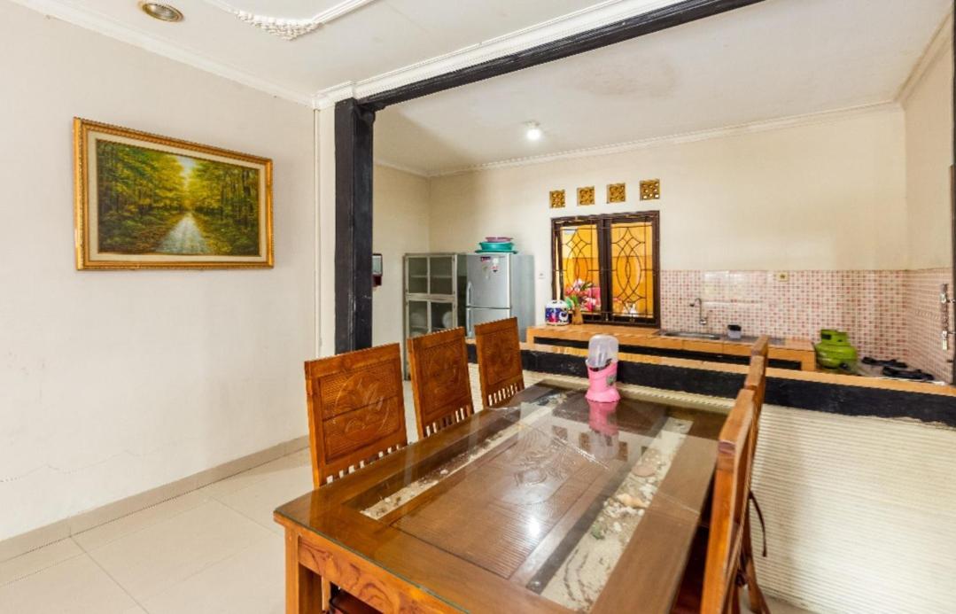 Villa Anjung Balak Cisarua Eksteriør billede