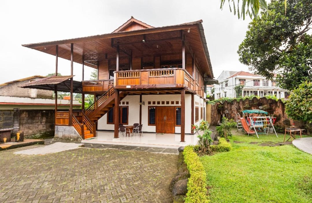 Villa Anjung Balak Cisarua Eksteriør billede