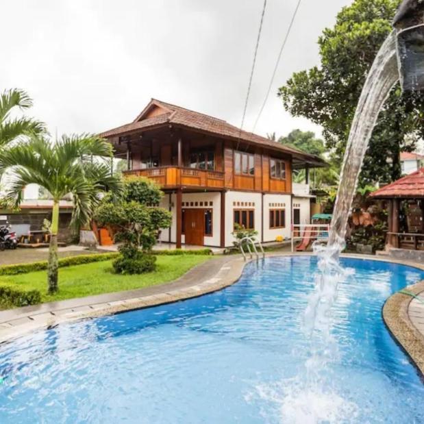Villa Anjung Balak Cisarua Eksteriør billede